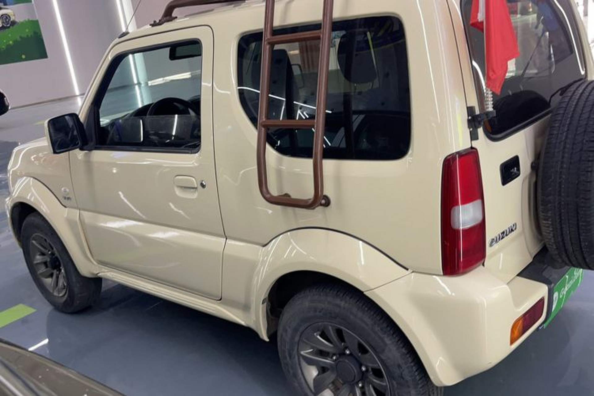 Used Suzuki Jimny 2015 1.3 AT JLX Exterior 5