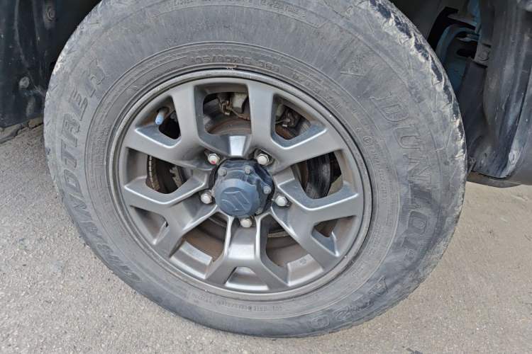 Used Suzuki Jimny  Right Front Wheel Hub