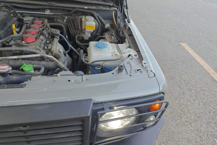 Used Suzuki Jimny  Engine Bay Left