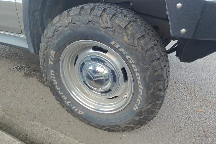 Used Suzuki Jimny  Right Front Wheel Hub
