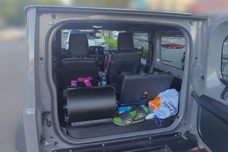 Used Suzuki Jimny  Trunk