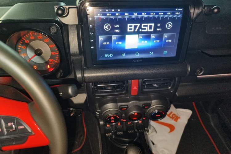 Used Suzuki Jimny  Audio And AC Panel