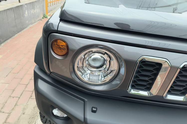 Used Suzuki Jimny  Right Front Headlight