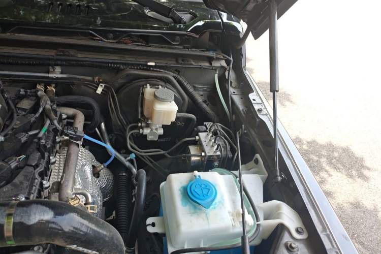 Used Suzuki Jimny  Engine Bay Left