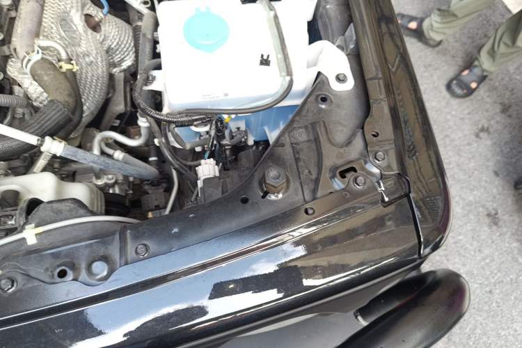 Used Suzuki Jimny  Engine Bay Left