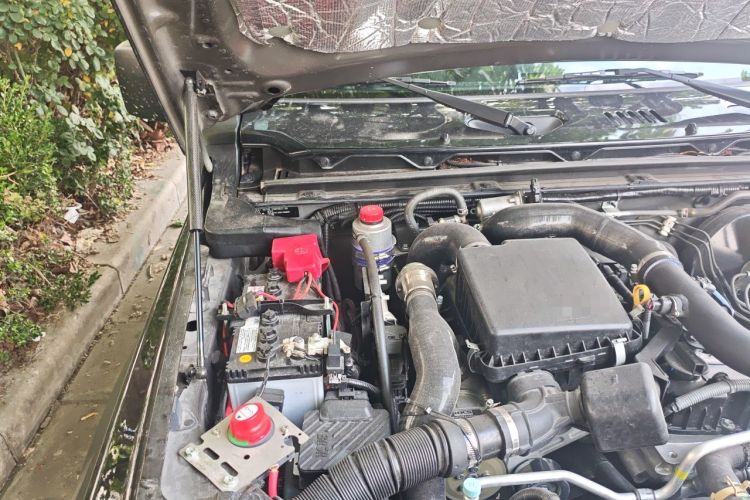 Used Suzuki Jimny  Engine Bay Right