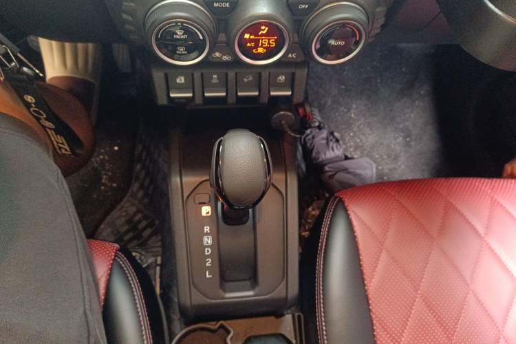 Used Suzuki Jimny  Gear Lever