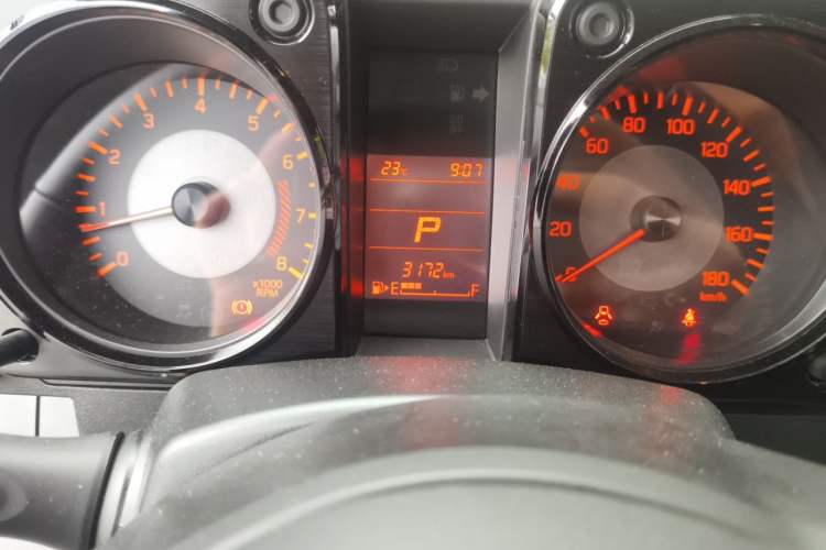 Used Suzuki Jimny  Odometer Close Up