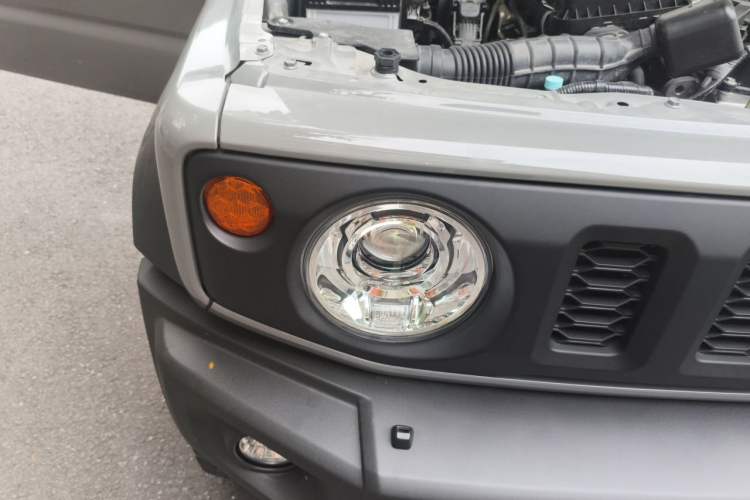 Used Suzuki Jimny  Right Front Headlight
