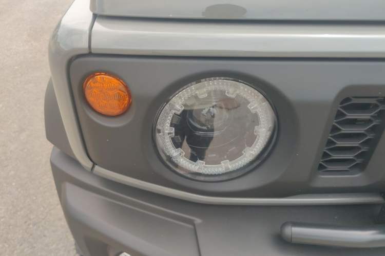 Used Suzuki Jimny  Right Front Headlight