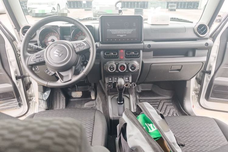 Used Suzuki Jimny  Center Console