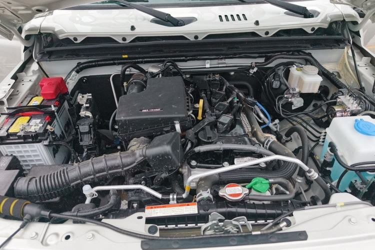 Used Suzuki Jimny  Engine Bay