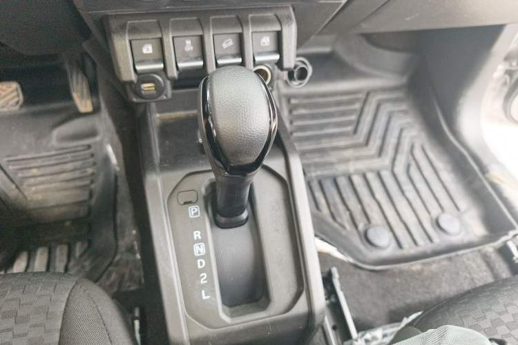 Used Suzuki Jimny  Gear Lever
