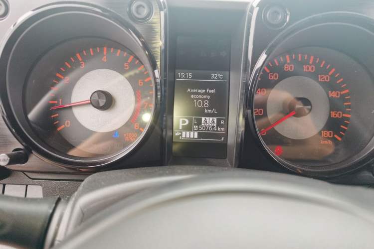 Used Suzuki Jimny  Odometer Close Up