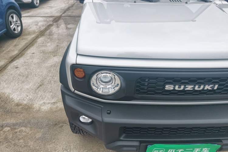 Used Suzuki Jimny  Right Front Headlight