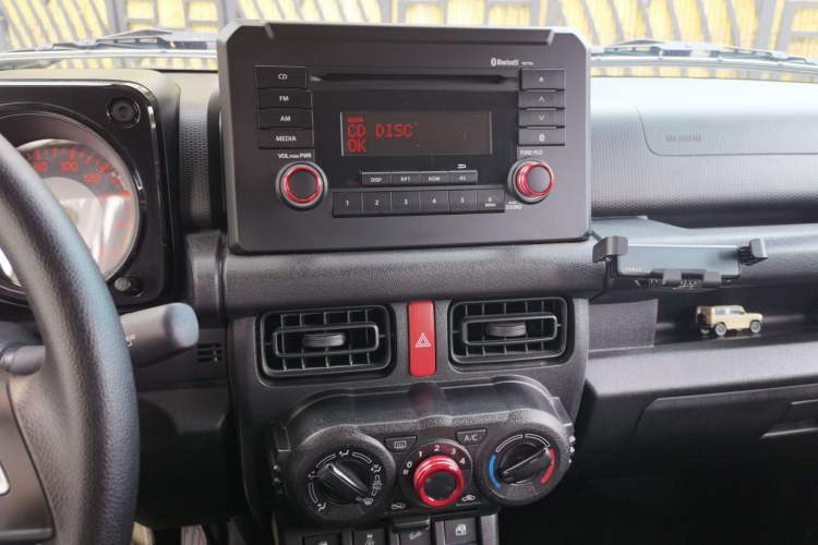 Used Suzuki Jimny  Audio And AC Panel