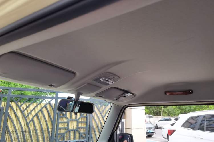 Used Suzuki Jimny  Headliner
