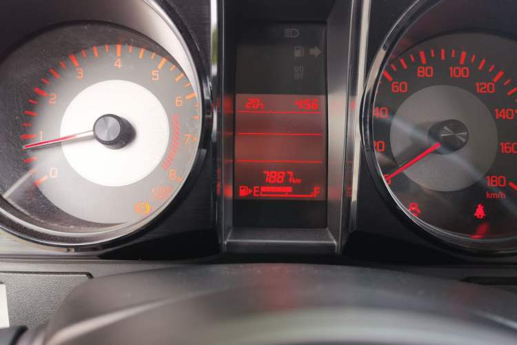 Used Suzuki Jimny  Odometer Close Up