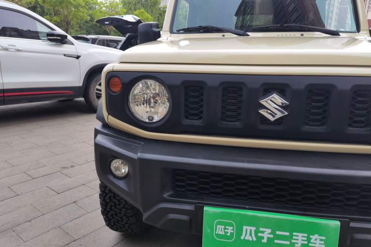 Used Suzuki Jimny  Right Front Headlight