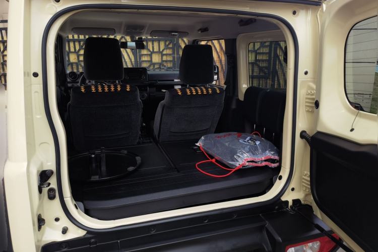 Used Suzuki Jimny  Trunk