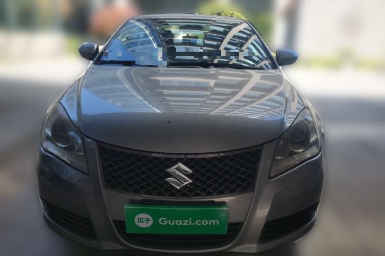 Used Suzuki Kizashi 2010 2.4L Two-Wheel Drive Standard Edition Front