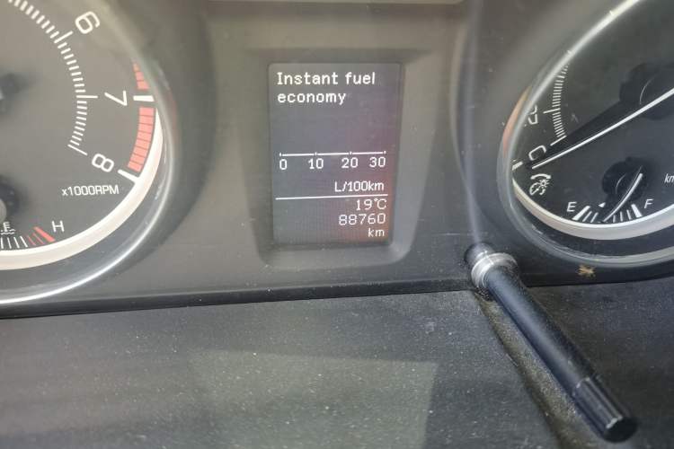 Used Suzuki Kizashi 2010 2.4L Two-Wheel Drive Standard Edition Odometer Close Up