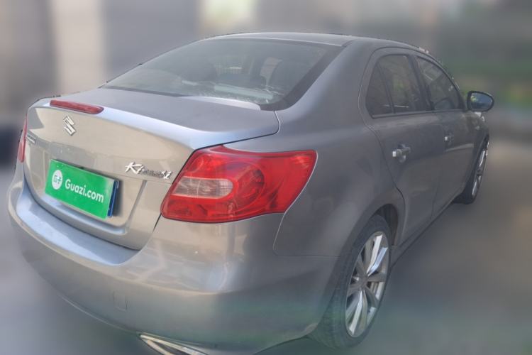 Used Suzuki Kizashi 2010 2.4L Two-Wheel Drive Standard Edition Rear Right 45 Deg