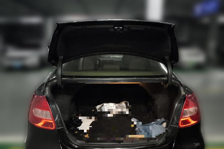 Used Suzuki Kizashi 2011 2.4L Two-Wheel Drive CVT Standard Edition Trunk