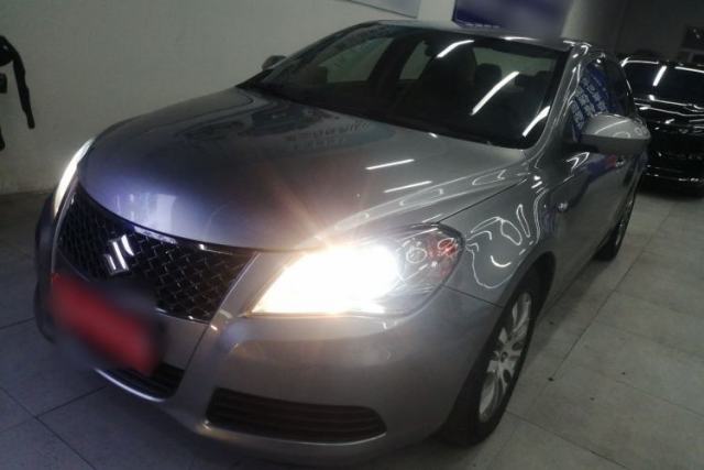 Used Suzuki Kizashi 2011 2.4L Two-Wheel Drive CVT Standard Edition