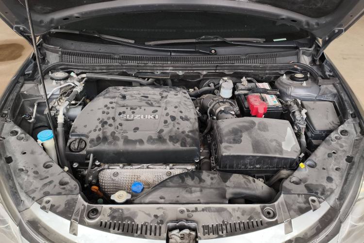 Used Suzuki Kizashi 2011 2.4L Two-Wheel Drive Sport with Navigation Engine Bay