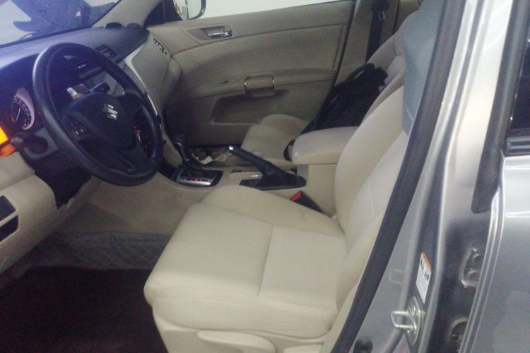 Used Suzuki Kizashi 2011 2.4L Two-Wheel Drive CVT Standard Edition Left Front Seat