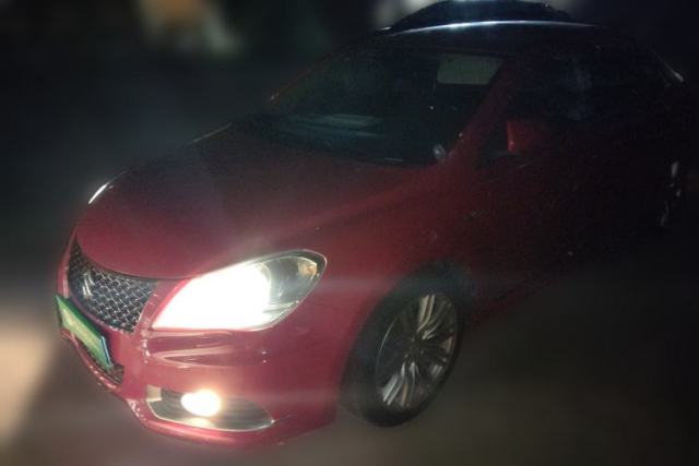 Used Suzuki Kizashi 2011 2.4L Two-Wheel Drive CVT Standard Edition