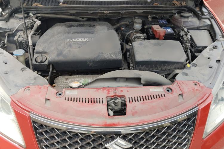 Used Suzuki Kizashi 2011 2.4L Two-Wheel Drive CVT Standard Edition Engine Bay