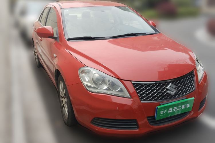 Used Suzuki Kizashi 2011 2.4L Two-Wheel Drive CVT Standard Edition Front Right 45 Deg