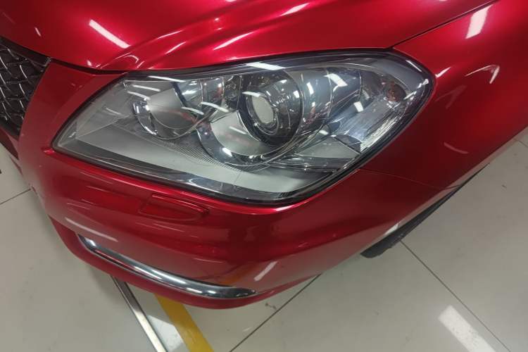 Used Suzuki Kizashi 2011 2.4L Two-Wheel Drive Sport with Navigation Left Front Headlight