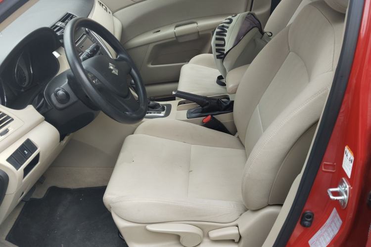Used Suzuki Kizashi 2011 2.4L Two-Wheel Drive CVT Standard Edition Left Front Seat