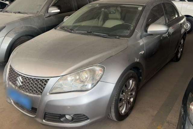 Used Suzuki Kizashi 2011 2.4L Two-Wheel Drive CVT Standard Edition