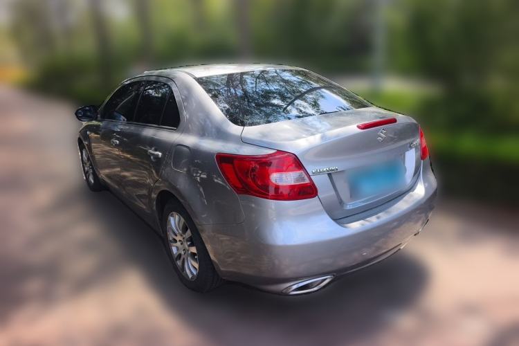 Used Suzuki Kizashi 2011 2.4L Two-Wheel Drive CVT Standard Edition Rear Left 45 Deg
