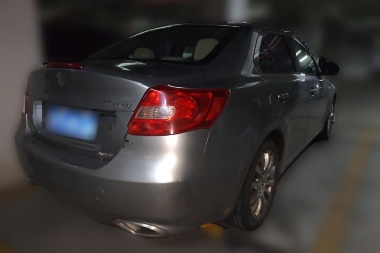 Used Suzuki Kizashi 2011 2.4L Two-Wheel Drive Manual Standard Edition Rear Right 45 Deg