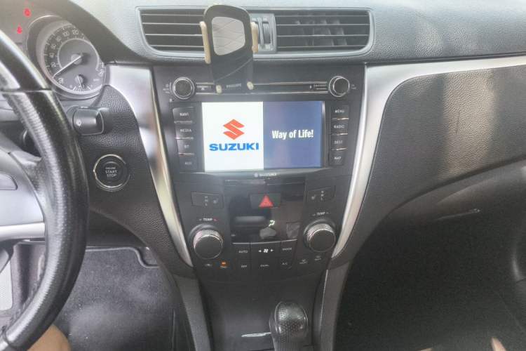 Used Suzuki Kizashi 2011 2.4L Two-Wheel Drive Sport with Navigation Audio And AC Panel