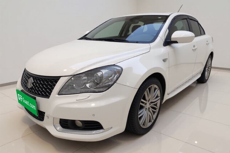 Used Suzuki Kizashi 2011 2.4L Two-Wheel Drive Luxury Navigation Edition Guazi used car, China used car export, Used car for sale, Used cars, Cheapest cars for sale