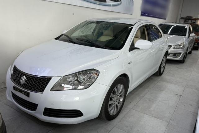 Used Suzuki Kizashi 2011 2.4L Two-Wheel Drive CVT Standard Edition