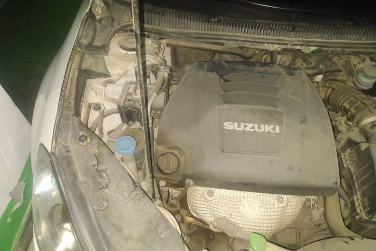 Used Suzuki Kizashi 2011 2.4L Two-Wheel Drive Manual Standard Edition Engine Bay Right