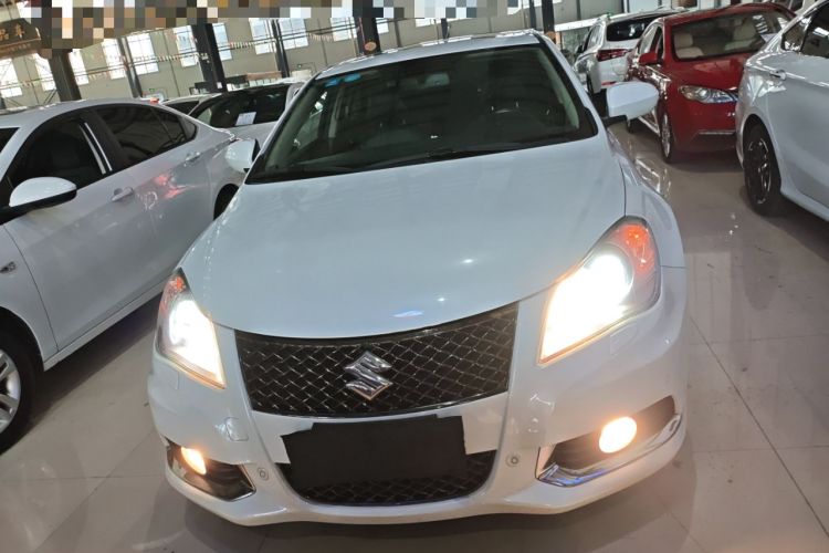 Used Suzuki Kizashi 2011 2.4L Two-Wheel Drive Luxury Navigation Edition Exterior 1