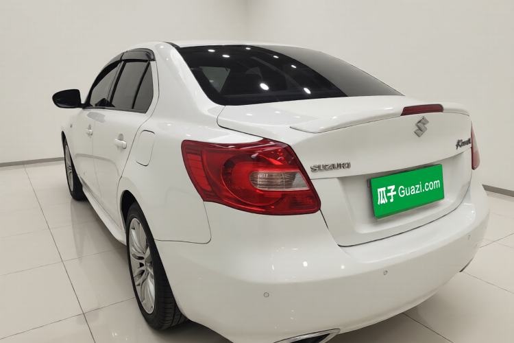 Used Suzuki Kizashi 2011 2.4L Two-Wheel Drive Luxury Navigation Edition Exterior 3