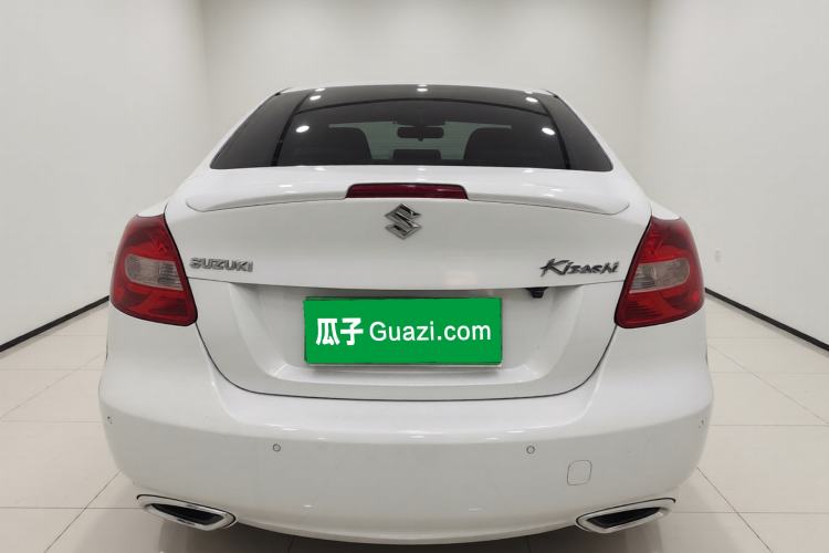 Used Suzuki Kizashi 2011 2.4L Two-Wheel Drive Luxury Navigation Edition Exterior 4