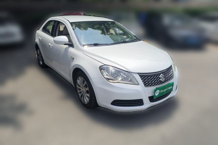 Used Suzuki Kizashi 2011 2.4L Two-Wheel Drive Manual Standard Edition Front Right 45 Deg