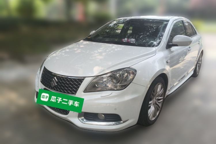 Used Suzuki Kizashi 2011 2.4L Two-Wheel Drive Sport with Navigation Guazi used car, China used car export, Used car for sale, Used cars, Cheapest cars for sale