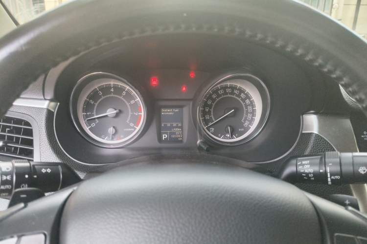 Used Suzuki Kizashi 2011 2.4L Two-Wheel Drive Sport with Navigation Instrument Cluster