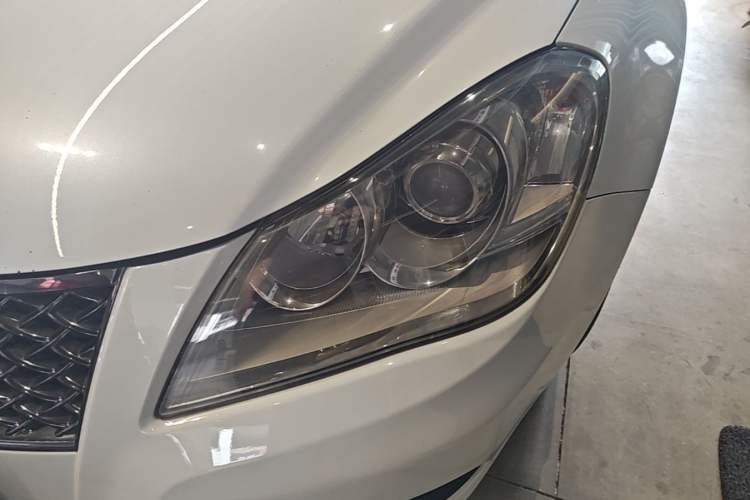 Used Suzuki Kizashi 2011 2.4L Two-Wheel Drive Manual Standard Edition Left Front Headlight